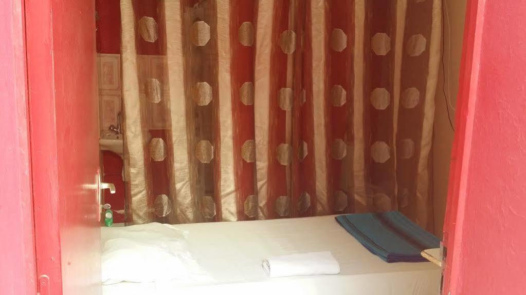 Hotel Du Centre サン＝ドニ エクステリア 写真