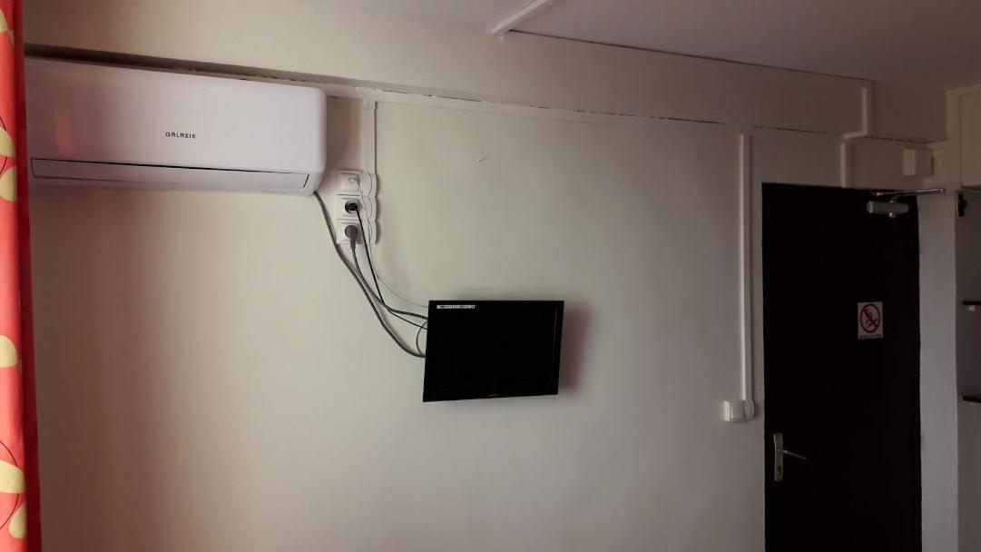 Hotel Du Centre サン＝ドニ エクステリア 写真
